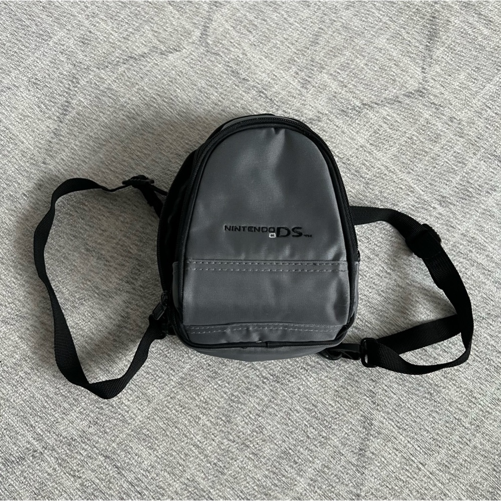 Nintendo DS NDS Black/Grey Video Game System & Games Mini Backpack Bag